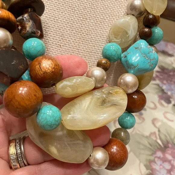 CHICOS ONE OF A KIND NECKLACE WITH AUTHENTIC TURQUOISE, ACRYLIC, WOOD and STONE - Picture 7 of 16